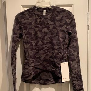 Lululemon Close to Crossing LS *Rulu